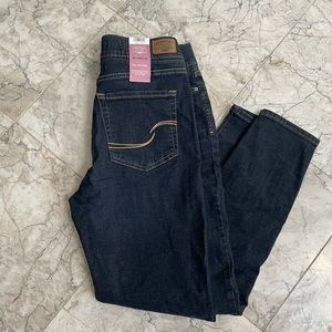 *New* Women’s Levi’s